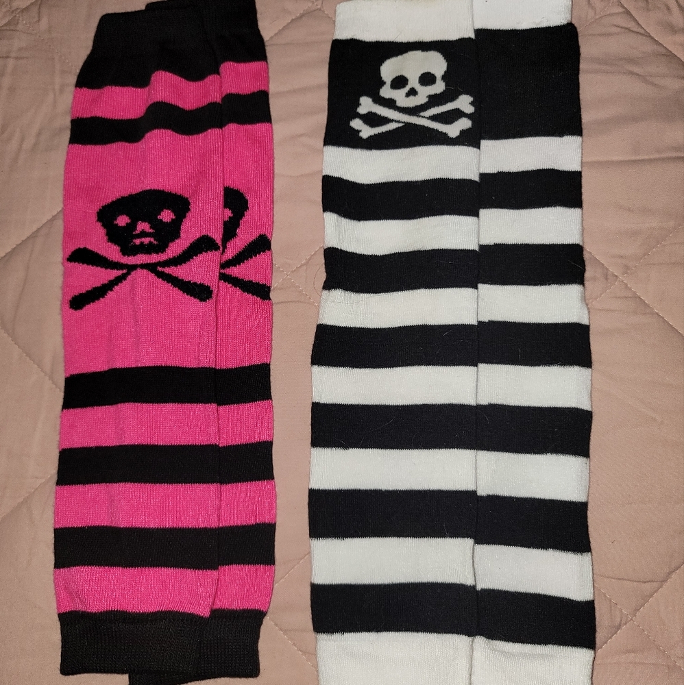 set of leg warmers